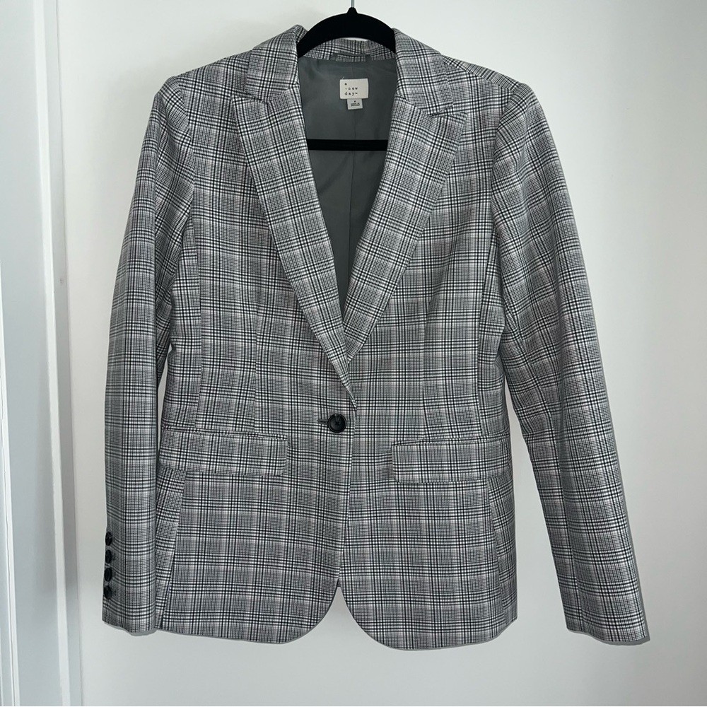 A new day. Plaid blazer. Size 6